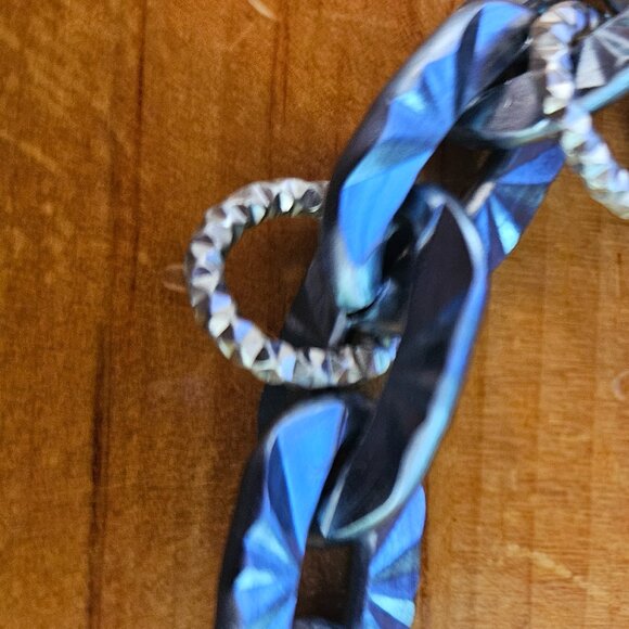 Sabika Grey & Silver Etched Chain Bracelet - Picture 4 of 7